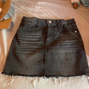 black jean skirt large